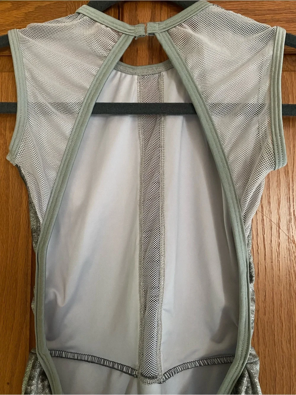 Chelsea B Girls Metallic Silver Crushed Velour Open Back Leotard Child Large